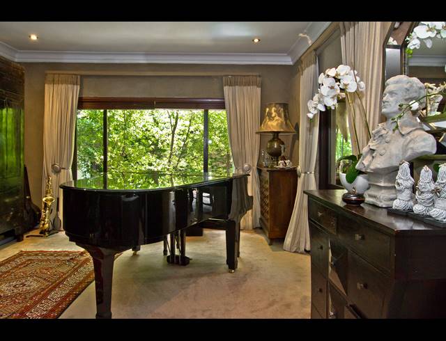 4 BEDROOM HOUSE FOR SALE IN ILLOVO